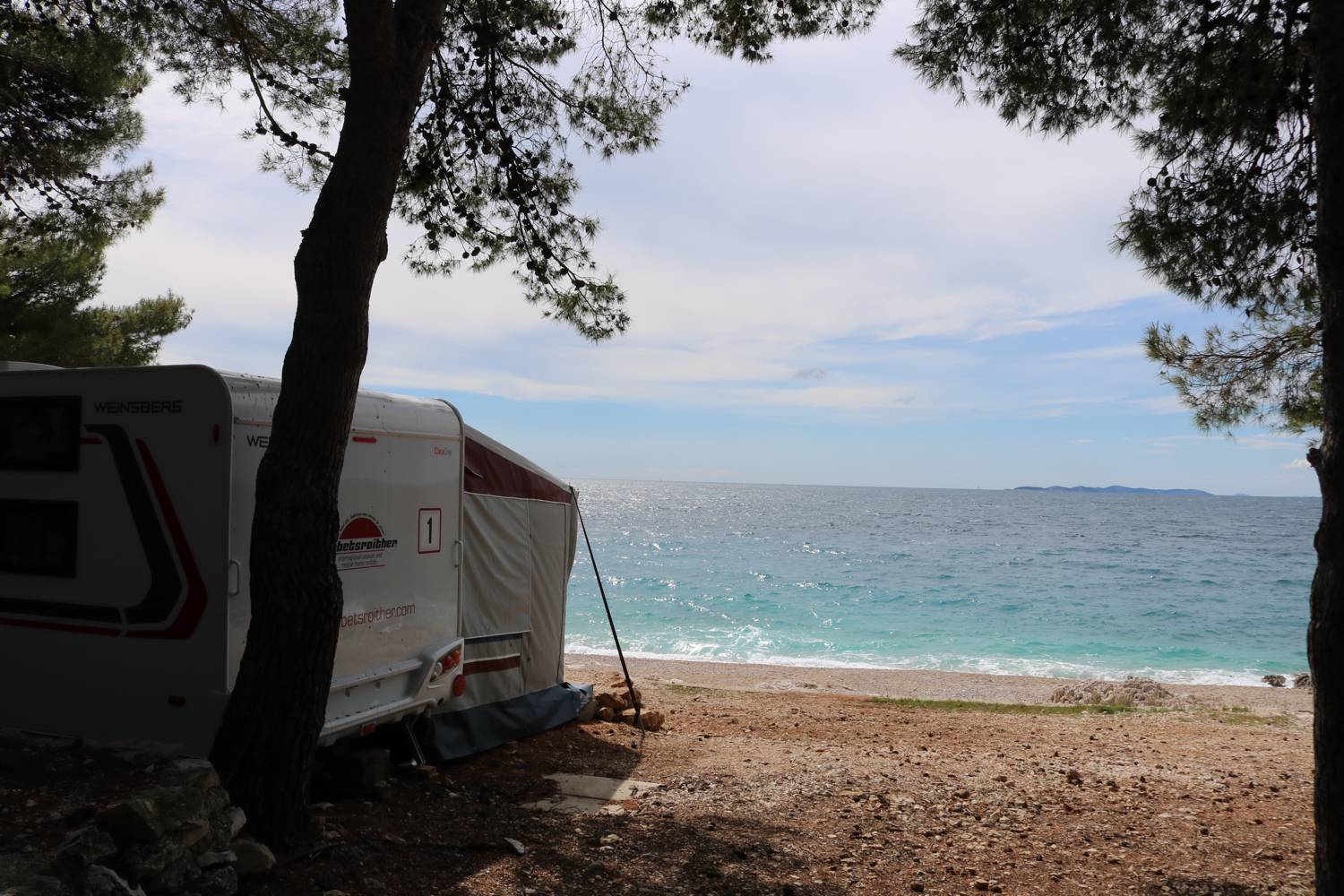 Urlaub im Wohnwagen direkt am Meer.