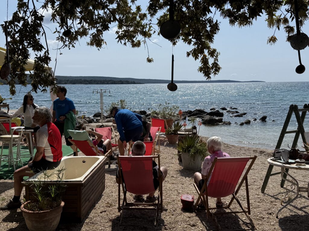Strandbar Ridimutak in Nerezine
